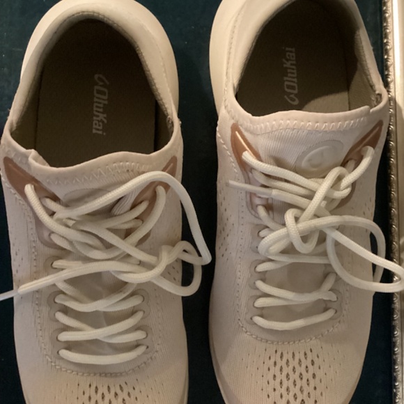 OLUKAI KAHOLO WOMANS TAN/TAPA - Picture 4 of 16